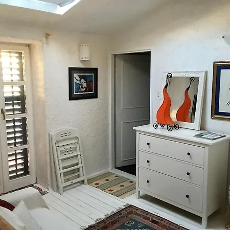Ferienhaus Cosy Artistic Stone House *